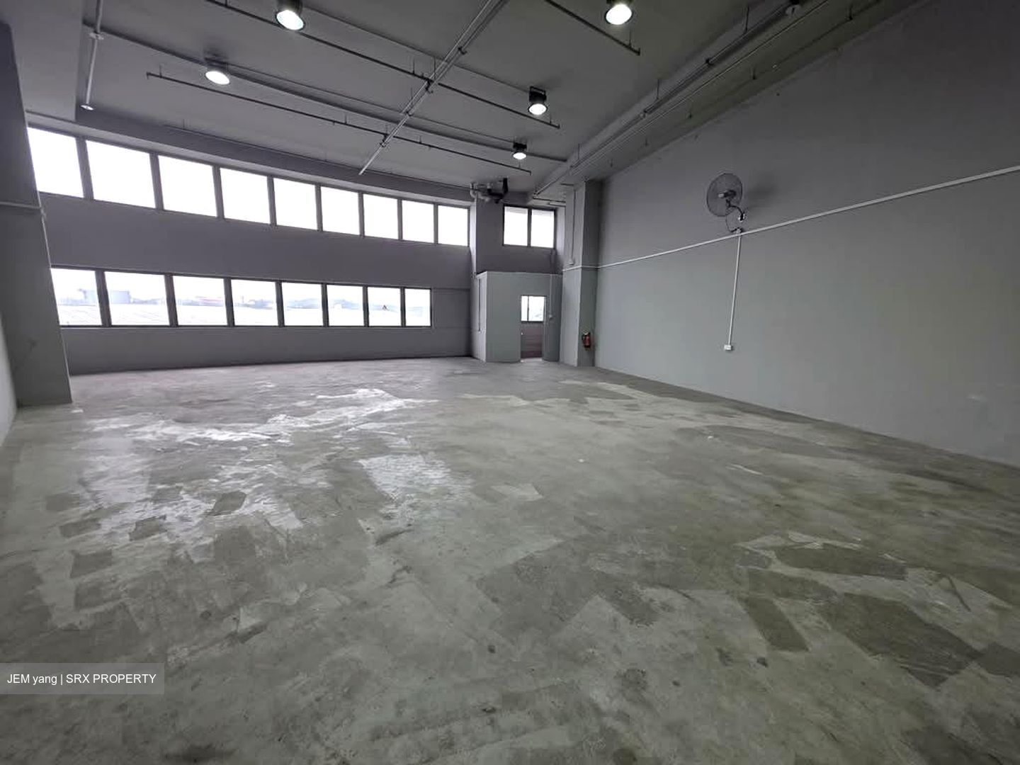 Carros Centre (D25), Factory #547234611